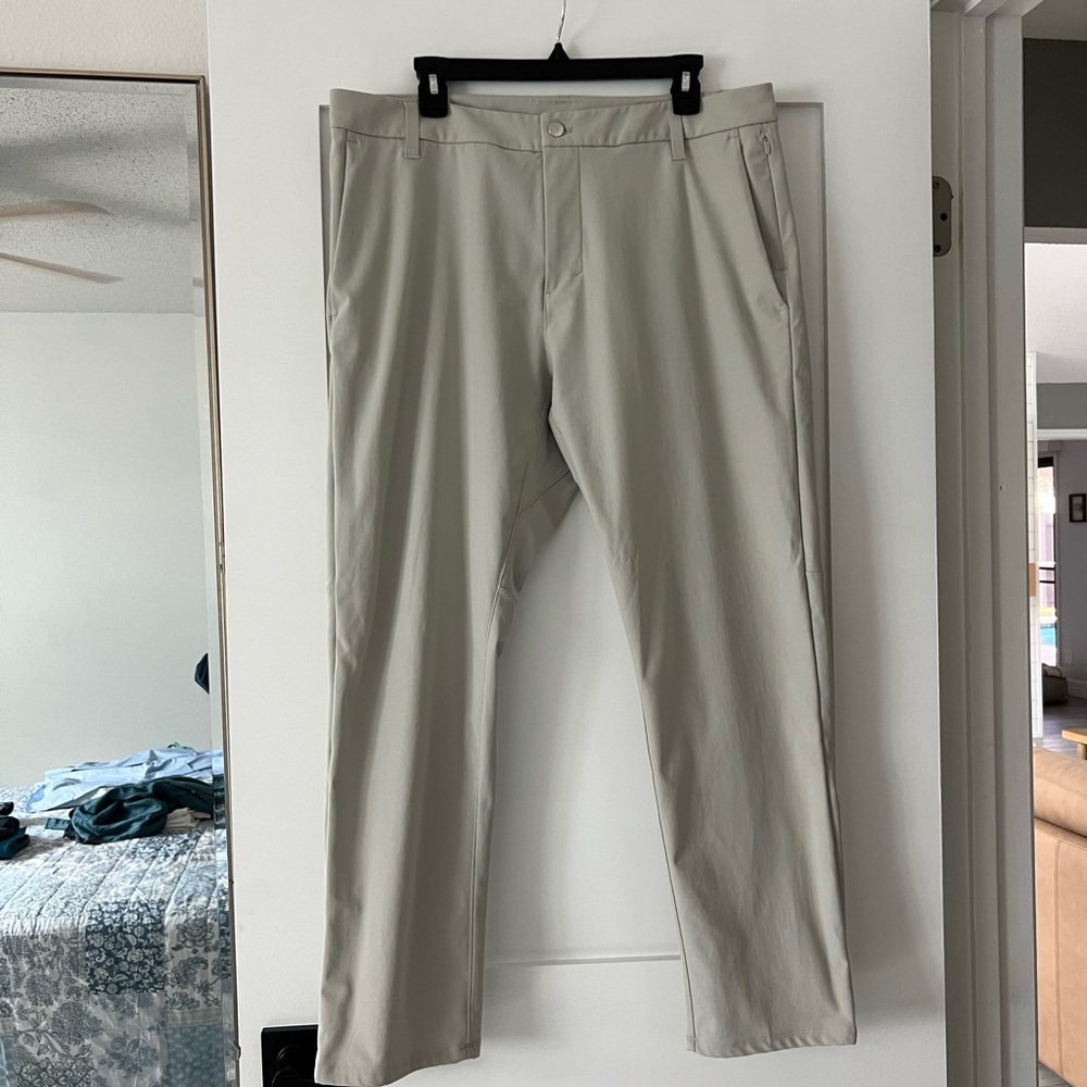Men's Lululemon Light Khaki Pants Size 36